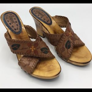 CARLOS SANTANA Flower LEATHER Wood PLATFORM Sandal